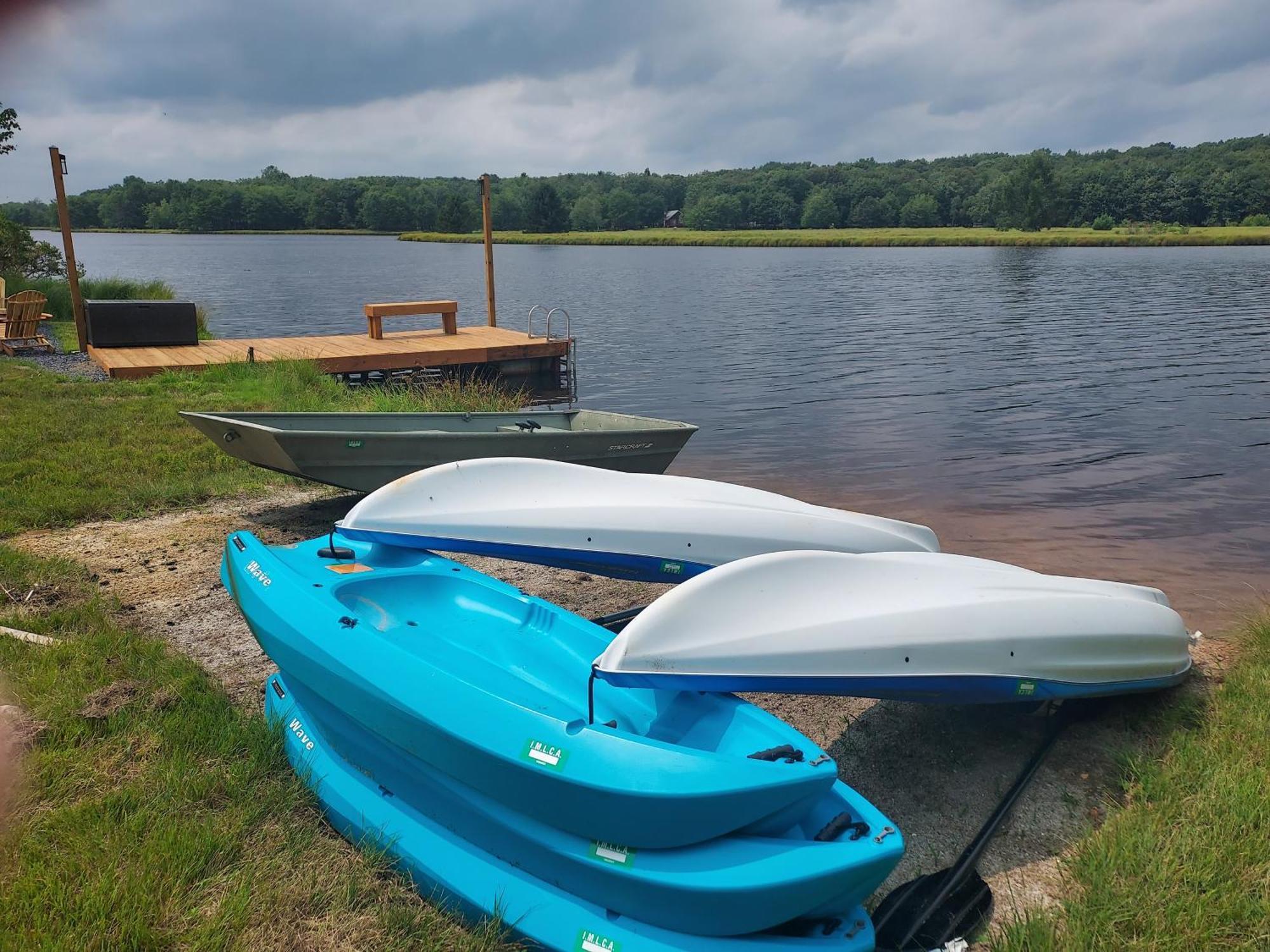 Poconos Brand New Lakefront Oasis 1 Acre, Hottub Gameroom Firepits Talk About Privacy Albrightsville المظهر الخارجي الصورة