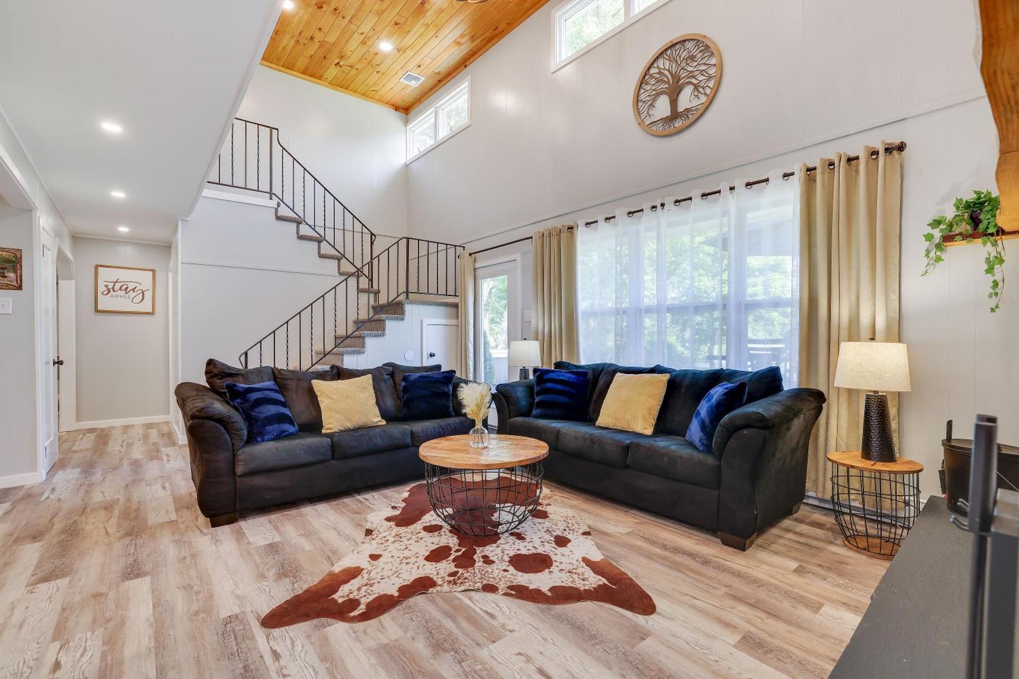 Poconos Brand New Lakefront Oasis 1 Acre, Hottub Gameroom Firepits Talk About Privacy Albrightsville المظهر الخارجي الصورة